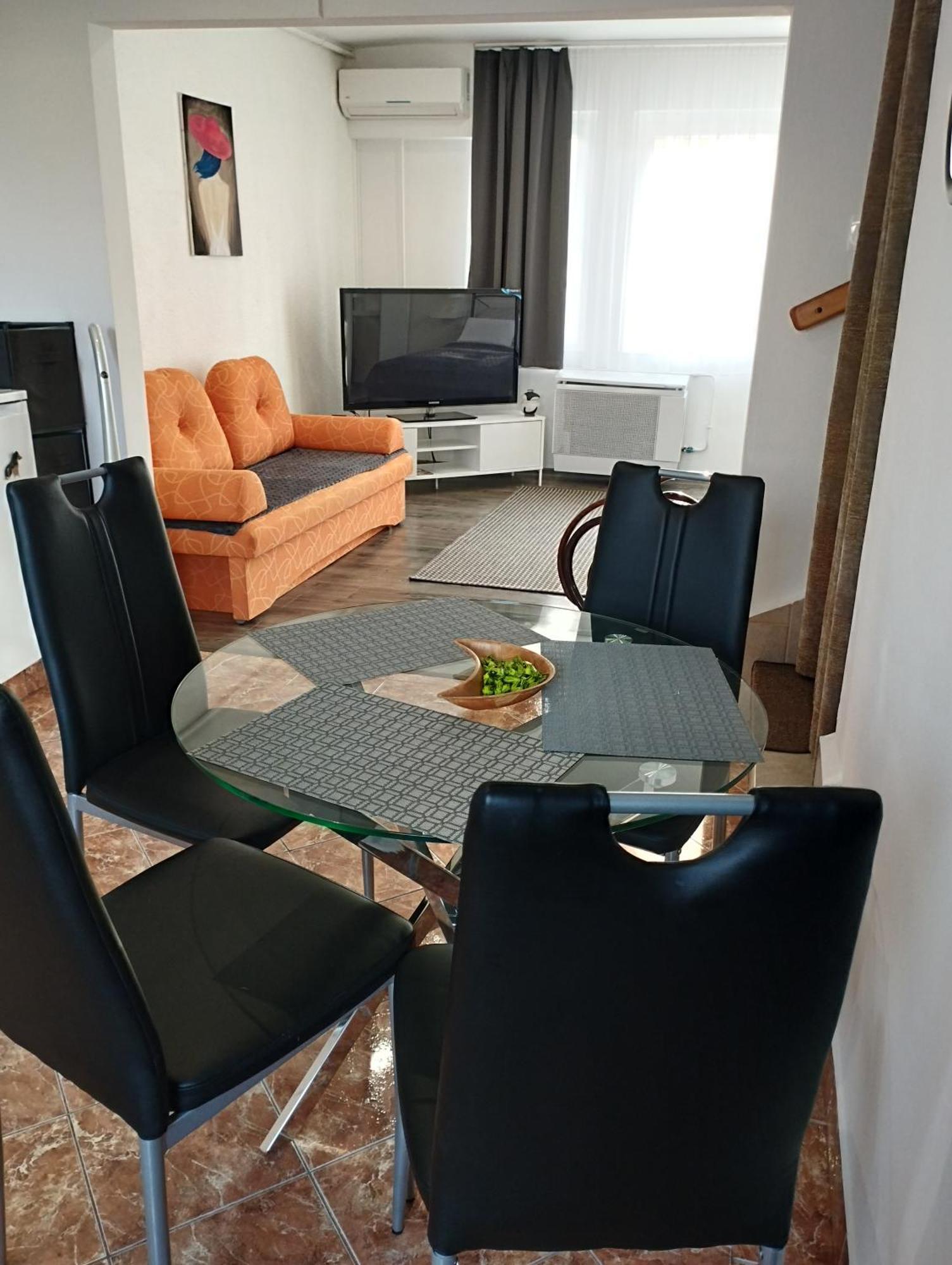 Var-Lak Apartman Balatonfůzfő Zewnętrze zdjęcie